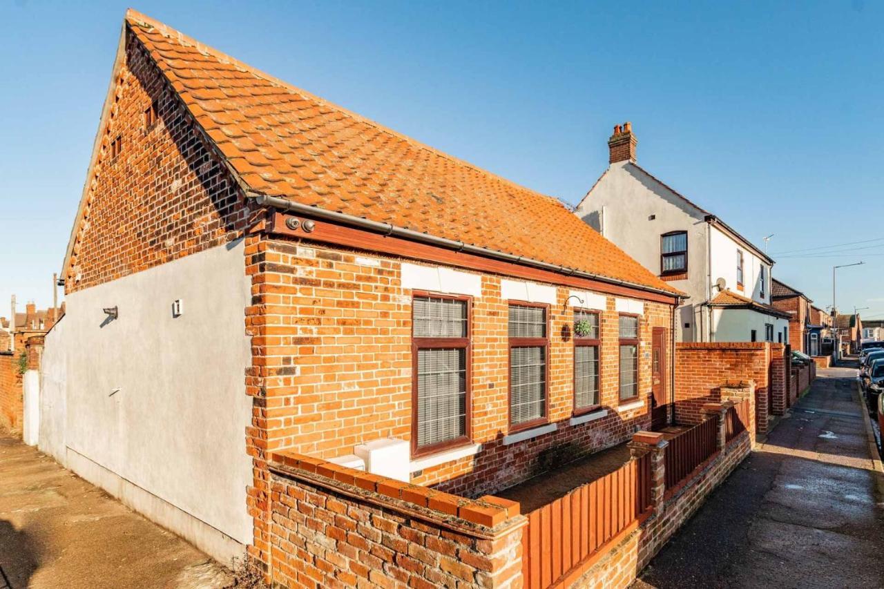 The Old Bakery - Norfolk Holiday Properties غريت يورماوث المظهر الخارجي الصورة