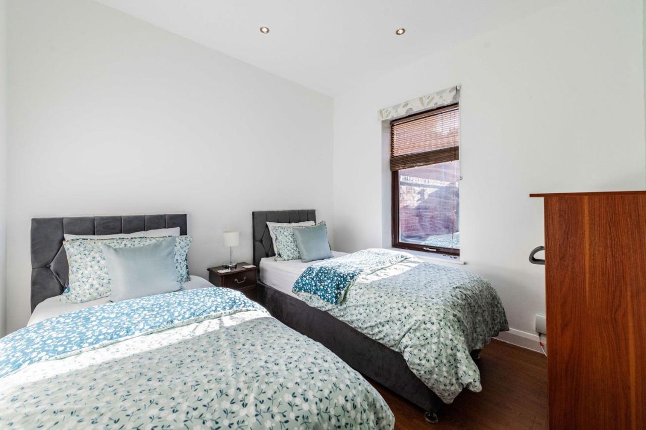 The Old Bakery - Norfolk Holiday Properties غريت يورماوث المظهر الخارجي الصورة